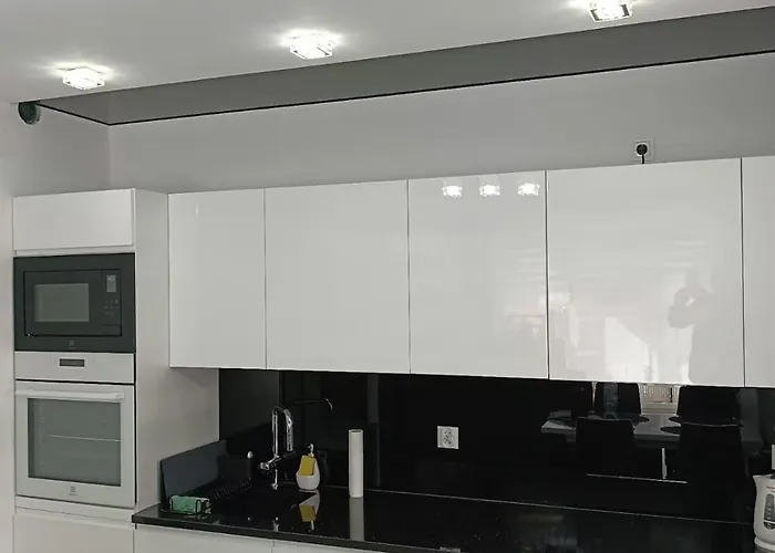 Zakatek Free Parking, Ochrona Appartement