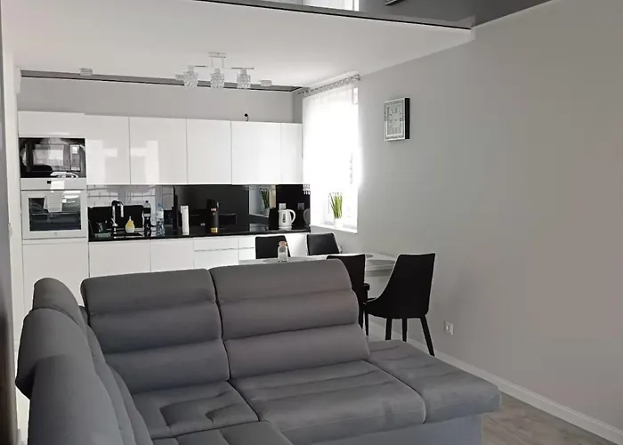 Zakatek Free Parking, Ochrona