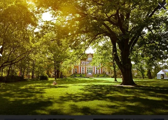 Zakatek Free Parking, Ochrona Appartement