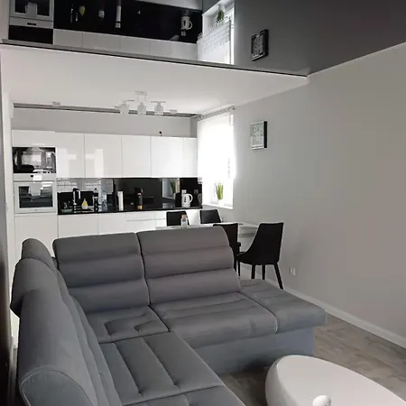 Zakatek Free Parking, Ochrona